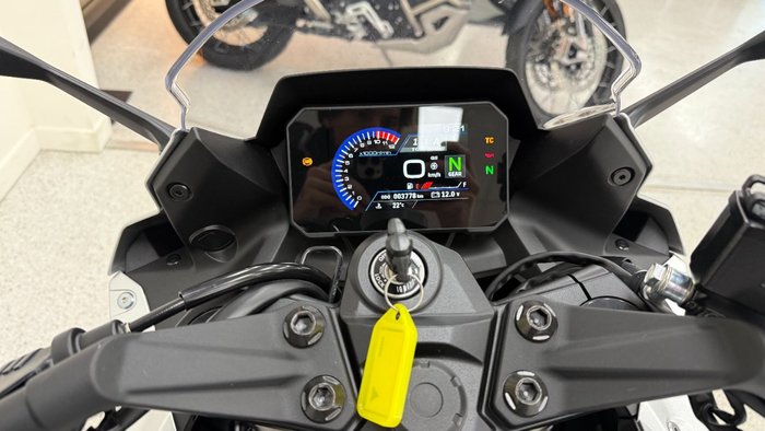 2024 Suzuki 2024 Suzuzki 800CC GSX800FR GSX-8R Silver
