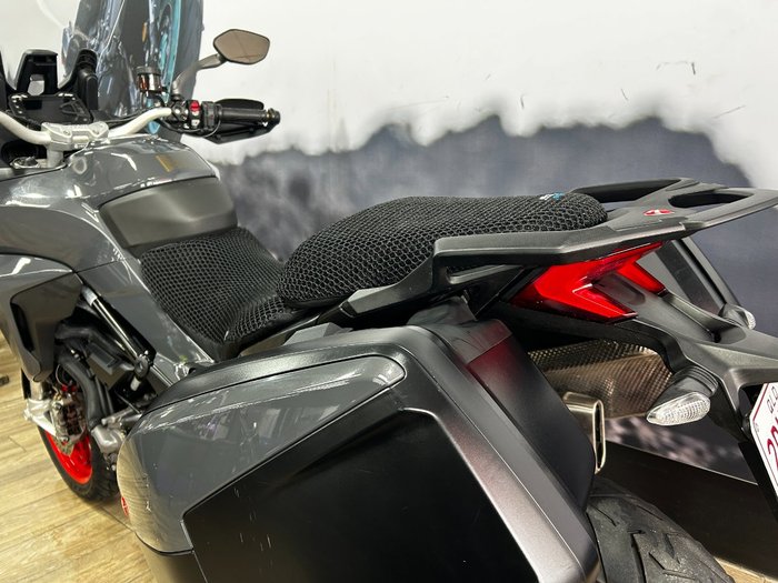 2022 DUCATI MULTISTRADA V2 S GREY