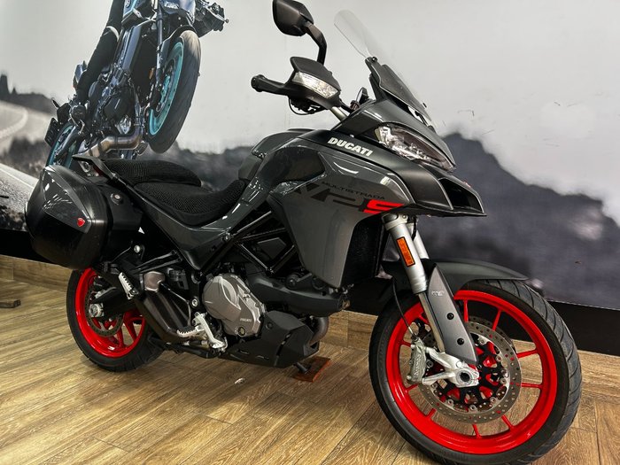 2022 DUCATI MULTISTRADA V2 S GREY