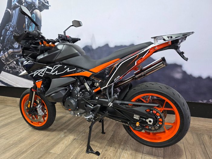 2023 Ktm 890 SM-T Black