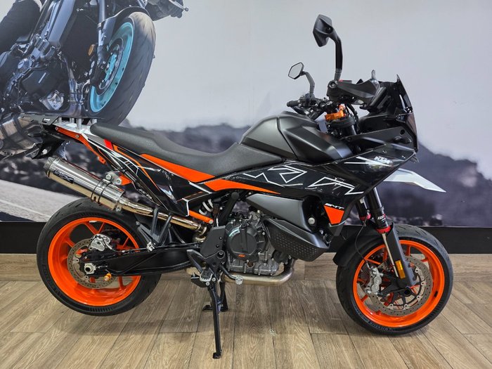 2023 Ktm 890 SM-T Black
