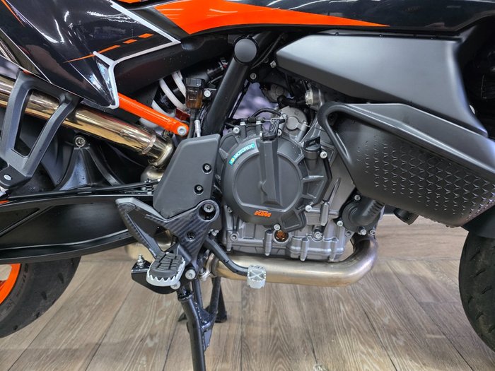 2023 Ktm 890 SM-T Black