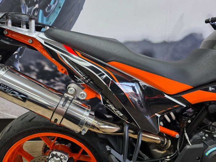 2023 Ktm 890 SM-T Black