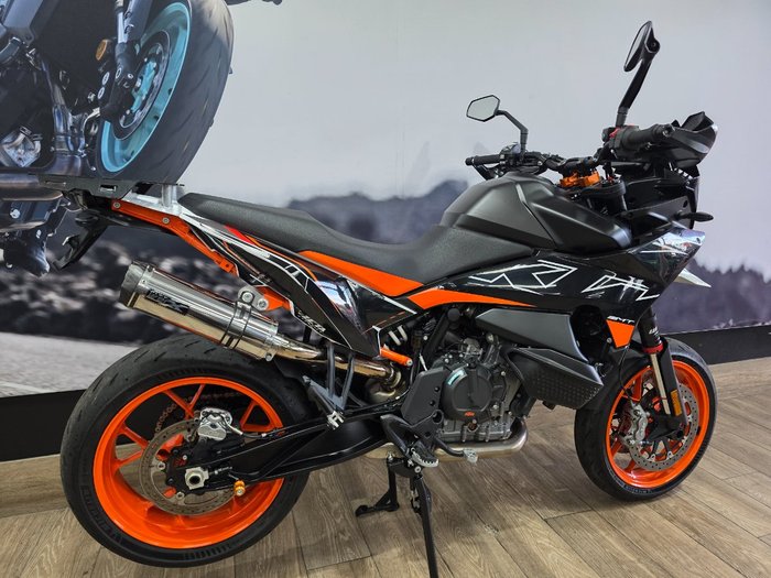 2023 Ktm 890 SM-T Black