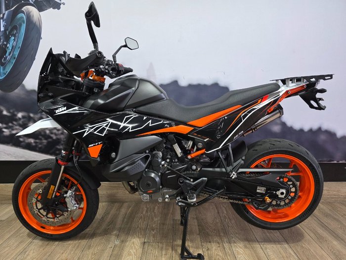 2023 Ktm 890 SM-T Black