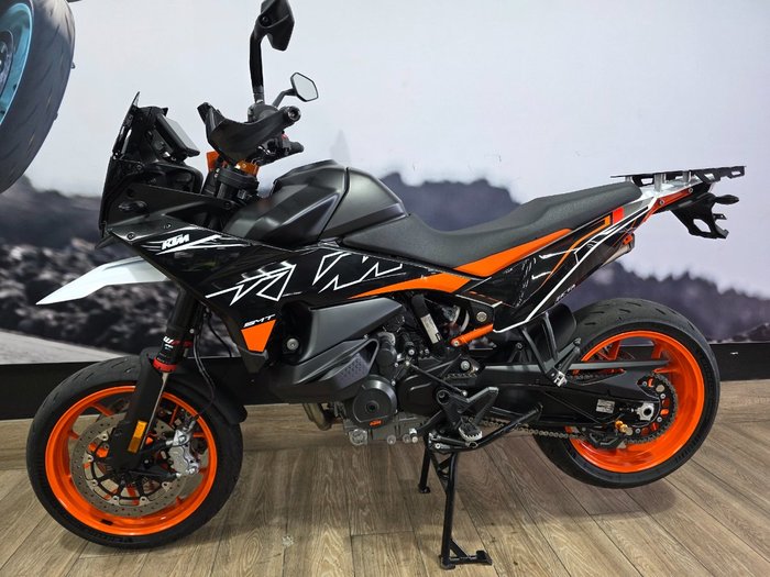 2023 Ktm 890 SM-T Black