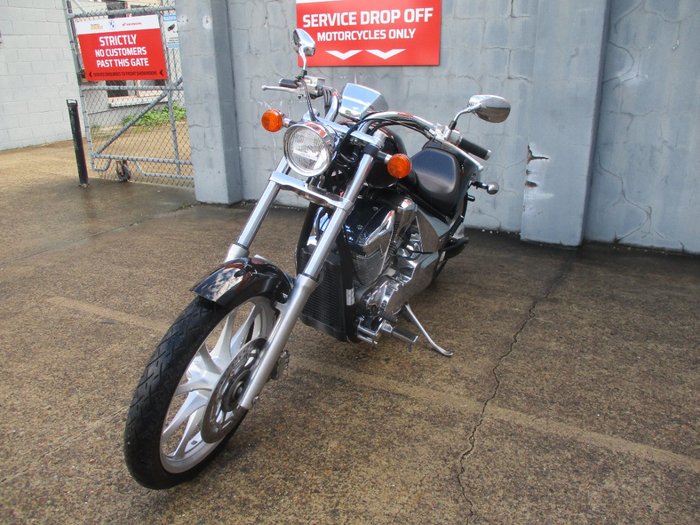 2010 Honda VT1300CX BLACK