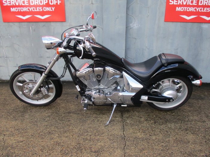2010 Honda VT1300CX BLACK