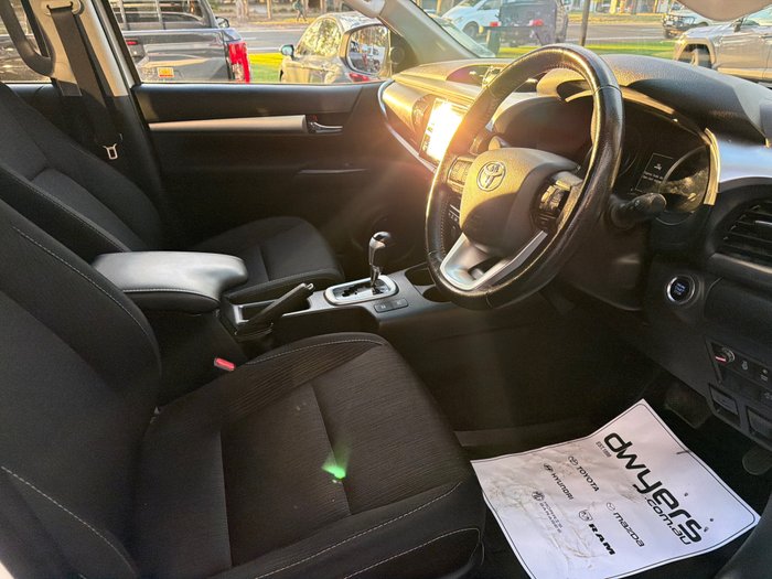 2019 Toyota HiLux SR5