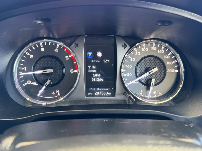 2021 Toyota Hilux SR