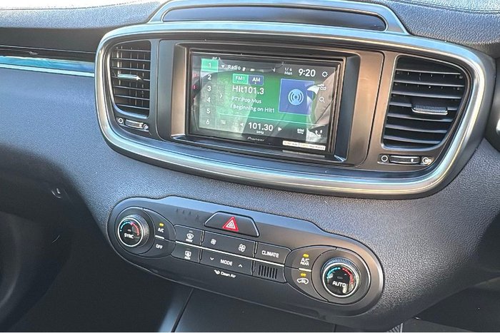 2017 Kia Sorento Sport
