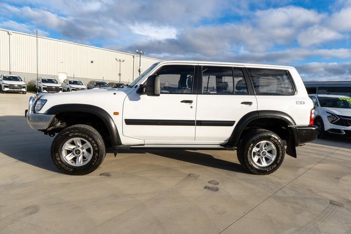 2003 Nissan Patrol ST
