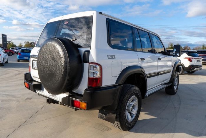 2003 Nissan Patrol ST