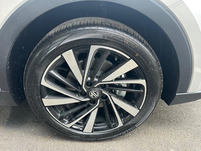 2026 MG ZS Essence Hybrid+ ZS32 MY26 Sloane Silver