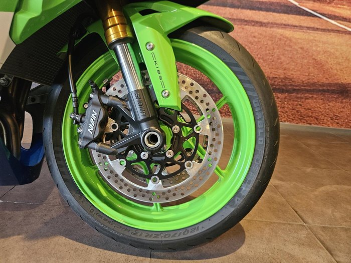2024 Kawasaki Ninja ZX-6R 40th Anniversary Edition Ninja Green