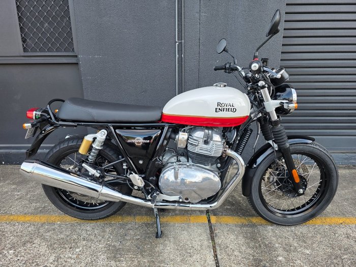 2021 Royal Enfield INTERCEPTOR 650 CUSTOM WHITE