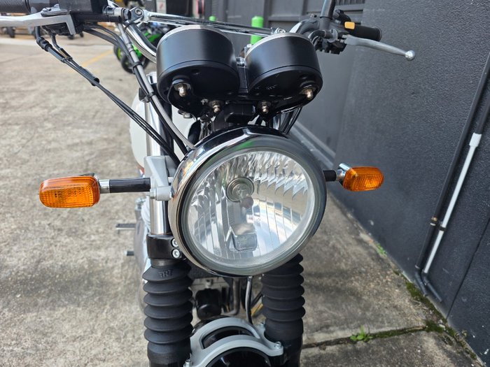 2021 Royal Enfield INTERCEPTOR 650 CUSTOM WHITE