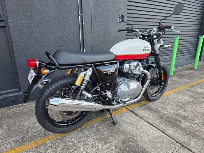 2021 Royal Enfield INTERCEPTOR 650 CUSTOM WHITE