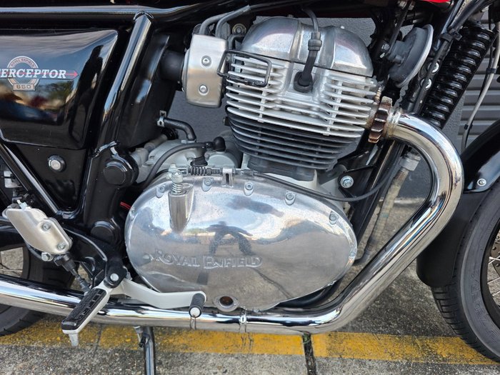 2021 Royal Enfield INTERCEPTOR 650 CUSTOM WHITE