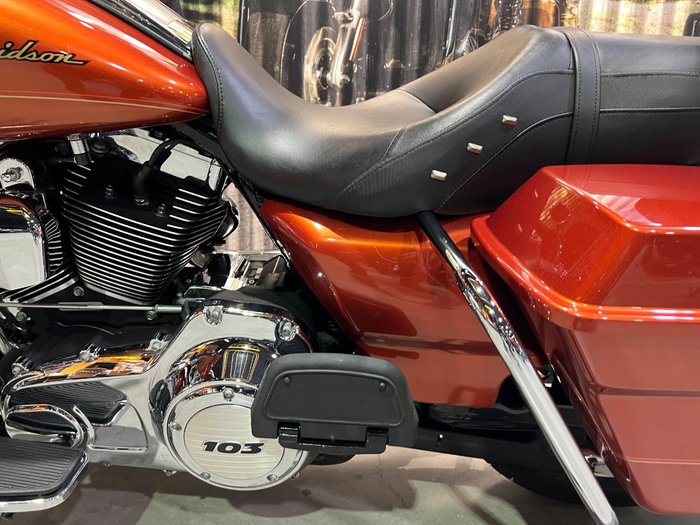 2011 HARLEY-DAVIDSON FLHR ROAD KING