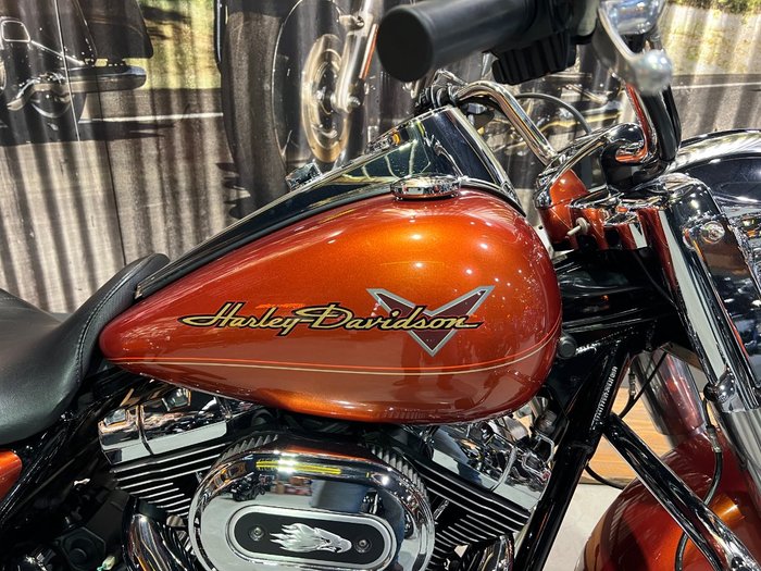 2011 HARLEY-DAVIDSON FLHR ROAD KING