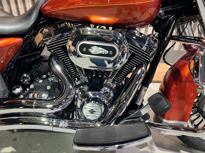 2011 HARLEY-DAVIDSON FLHR ROAD KING