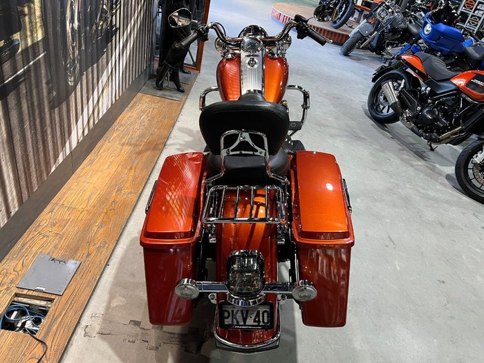 2011 HARLEY-DAVIDSON FLHR ROAD KING