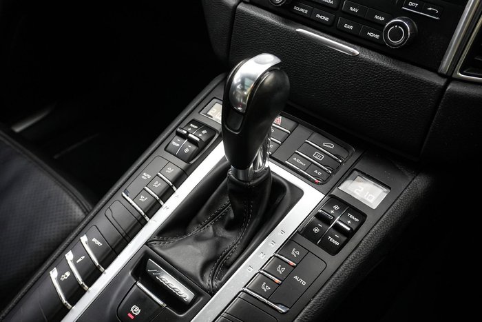 2018 Porsche Macan S