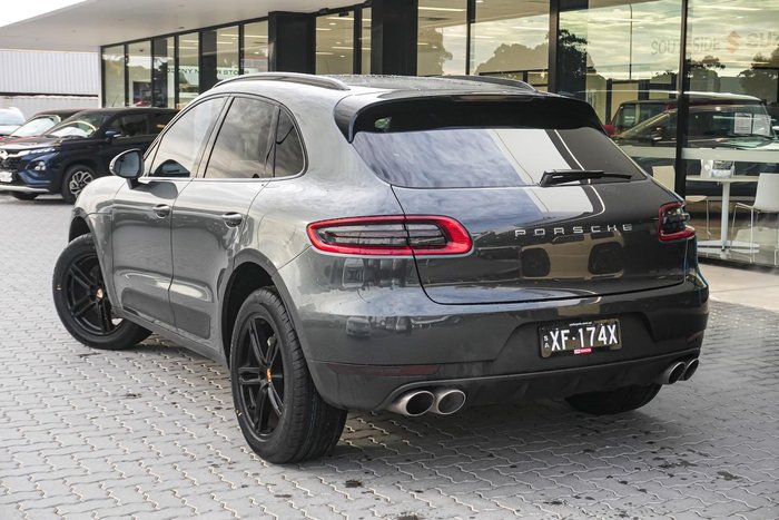 2018 Porsche Macan S