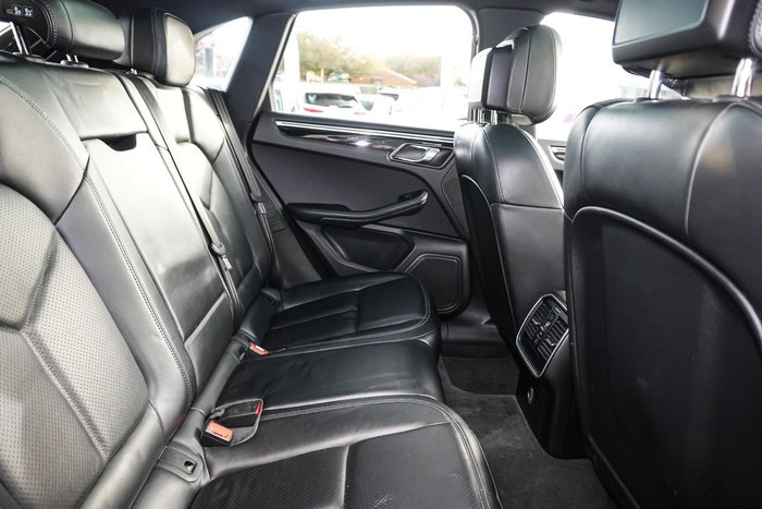 2018 Porsche Macan S