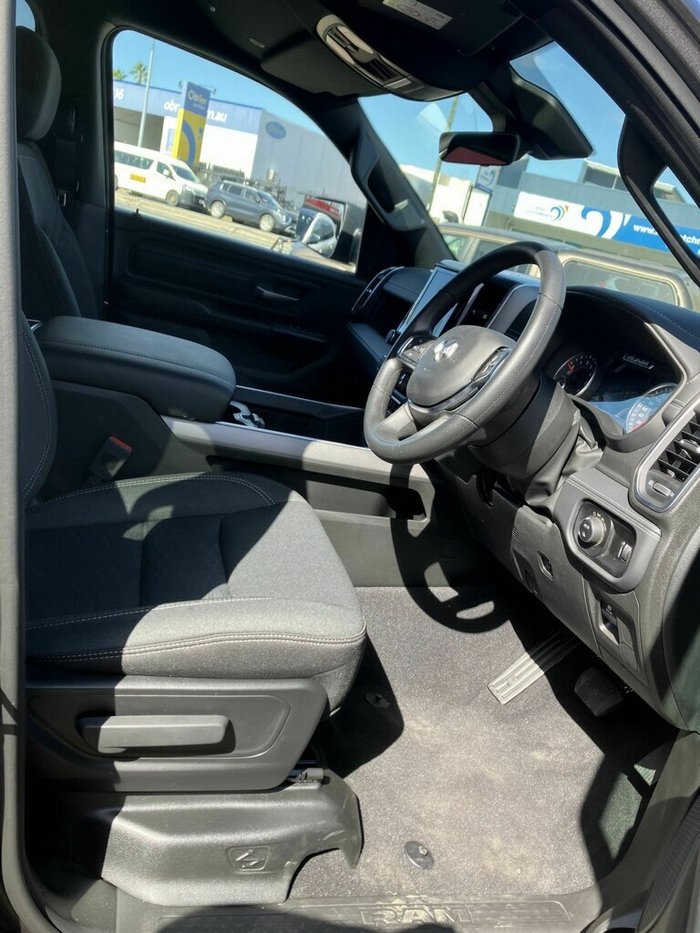 2026 RAM 1500 Express Black Edition Hurricane SO