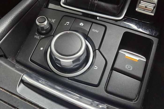 2018 Mazda 3 SP25