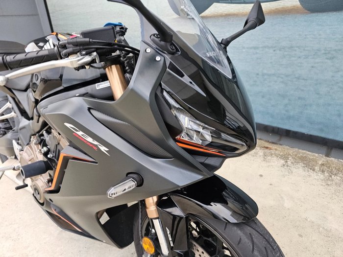 2022 Honda CBR650R Black