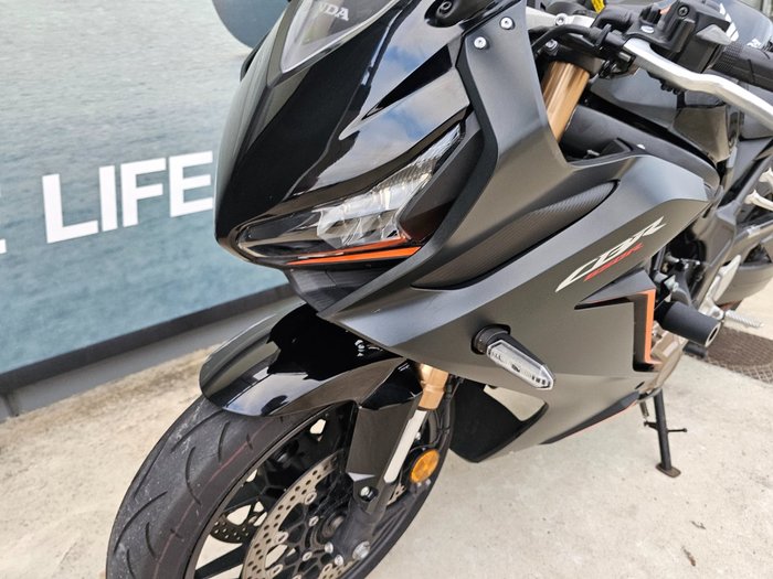 2022 Honda CBR650R Black