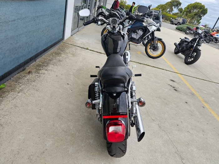 2010 HARLEY-DAVIDSON XL883C SPORTSTER CUSTOM Black
