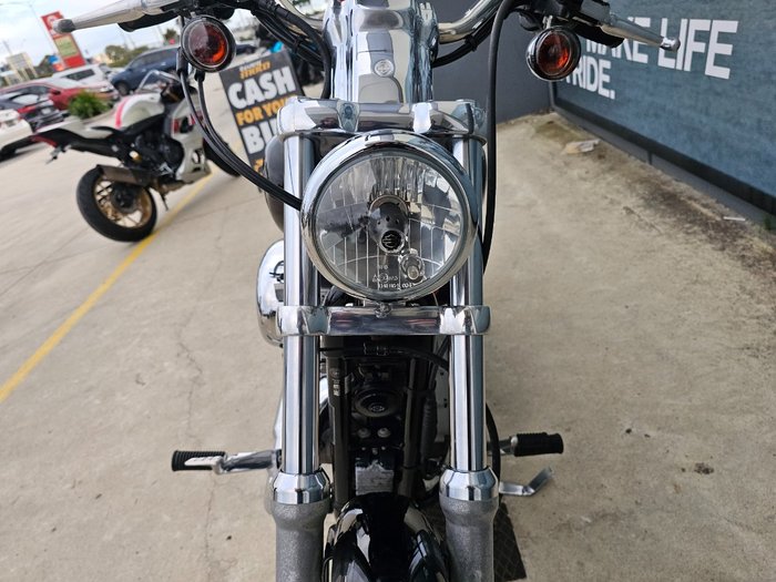 2010 HARLEY-DAVIDSON XL883C SPORTSTER CUSTOM Black
