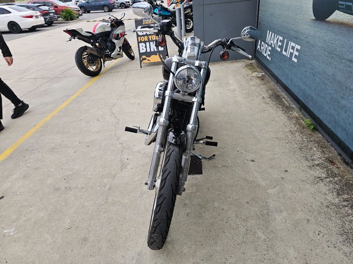 2010 HARLEY-DAVIDSON XL883C SPORTSTER CUSTOM Black