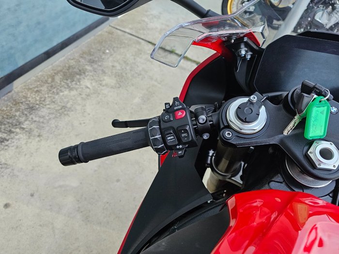 2024 BMW Motorrad S 1000 RR SPORT Red