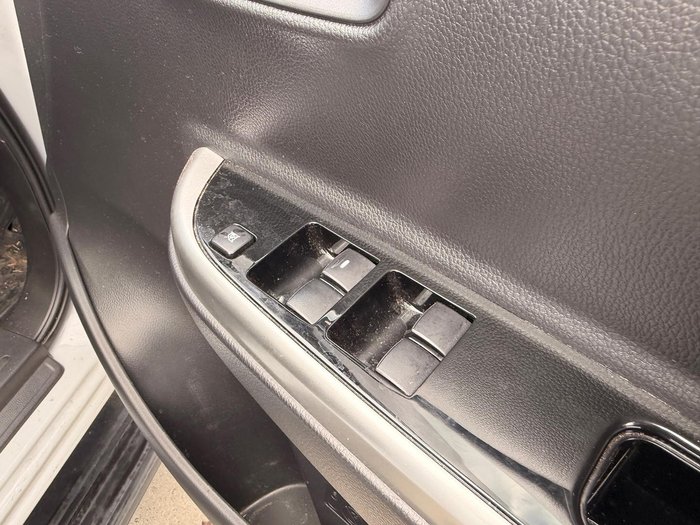 2022 Mitsubishi Triton GLS