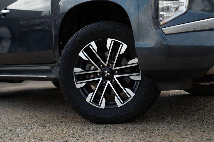 2021 Mitsubishi Pajero Sport GLS