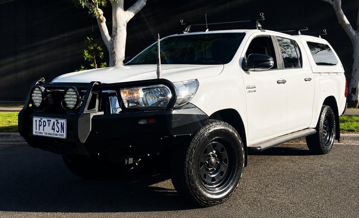 2019 Toyota Hilux SR
