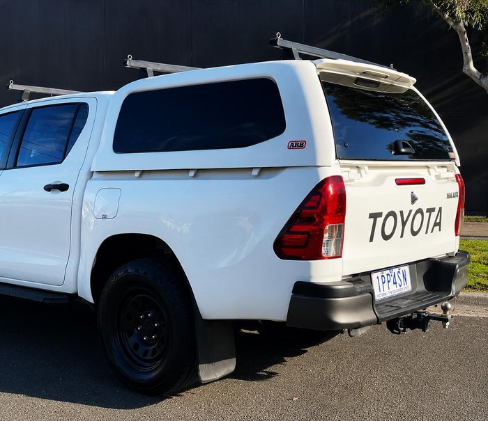 2019 Toyota Hilux SR