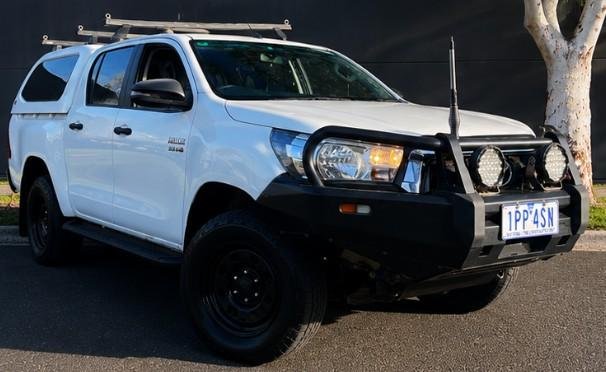 2019 Toyota Hilux SR