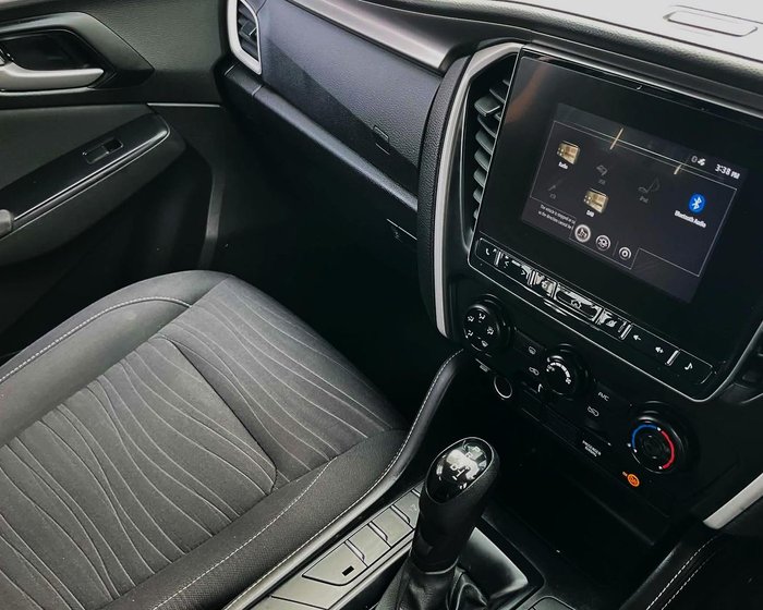 2022 Isuzu MU-X LS-M