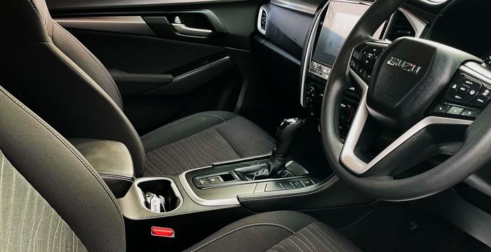 2022 Isuzu MU-X LS-M