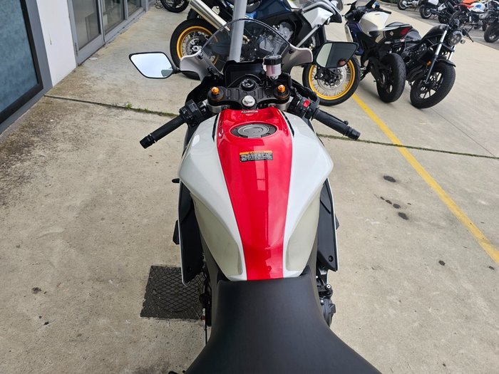 2022 Yamaha YZF-R7LAWGP 60TH ANNIV White