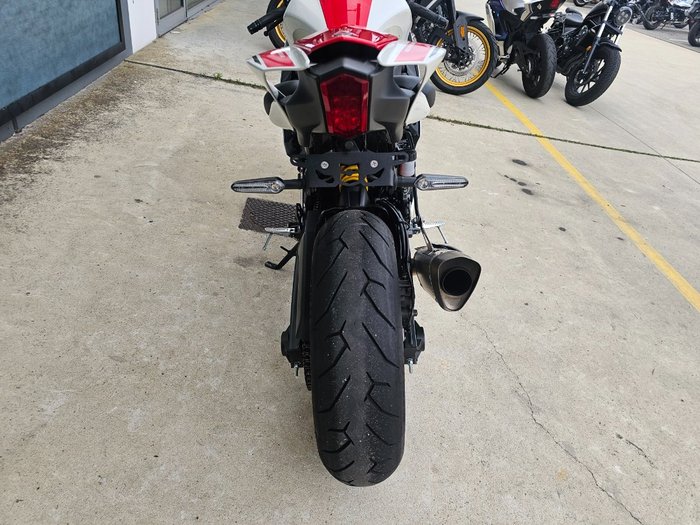 2022 Yamaha YZF-R7LAWGP 60TH ANNIV White
