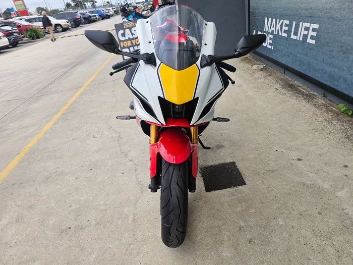 2022 Yamaha YZF-R7LAWGP 60TH ANNIV White
