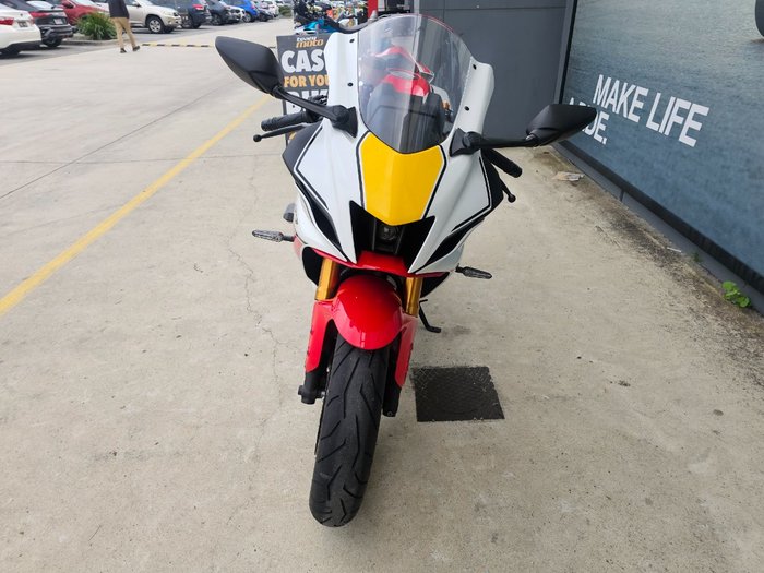2022 Yamaha YZF-R7LAWGP 60TH ANNIV White