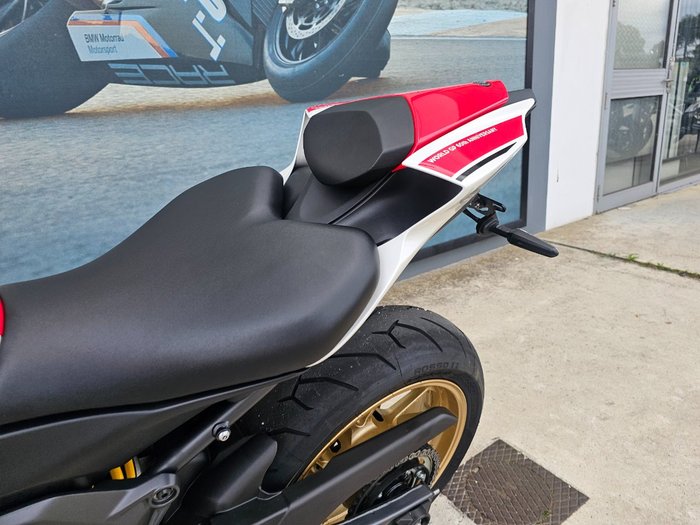 2022 Yamaha YZF-R7LAWGP 60TH ANNIV White